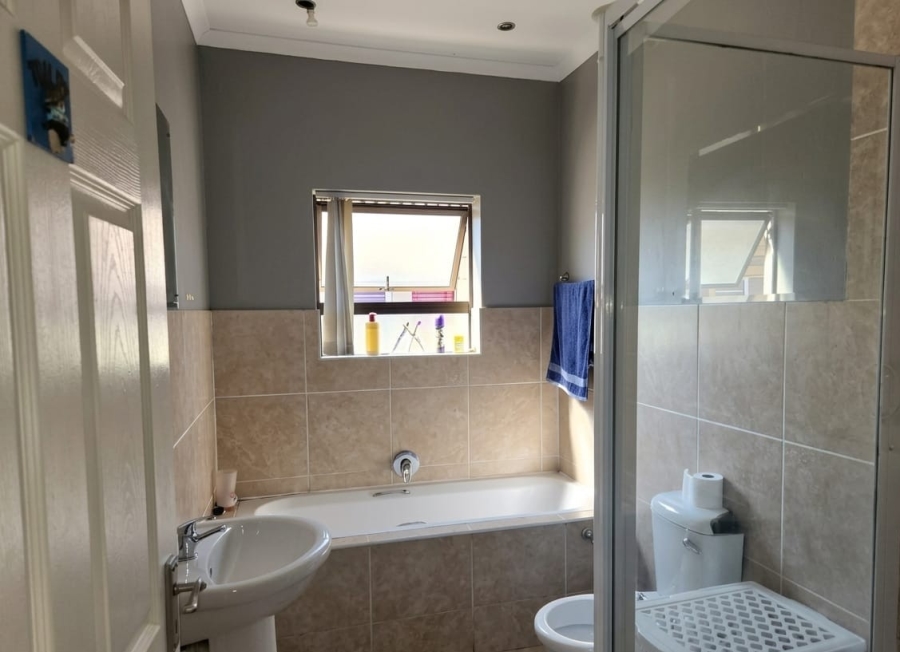 3 Bedroom Property for Sale in Hunters Creek Western Cape